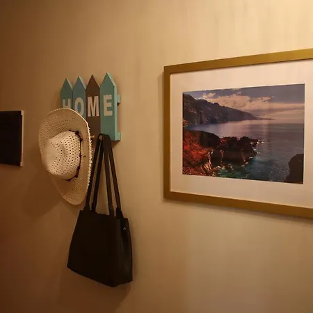 Apartman House *