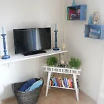 Apartament House *